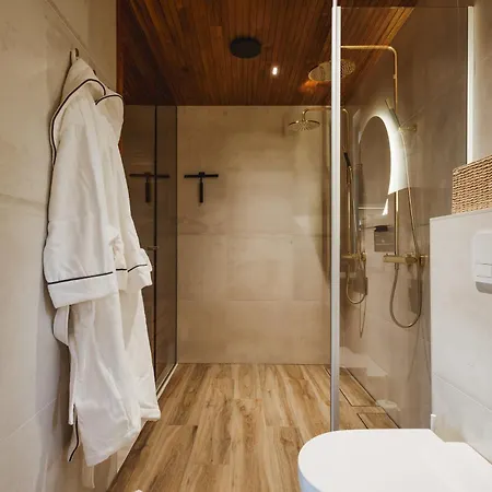 Snowbird Levi, Arctic Nook