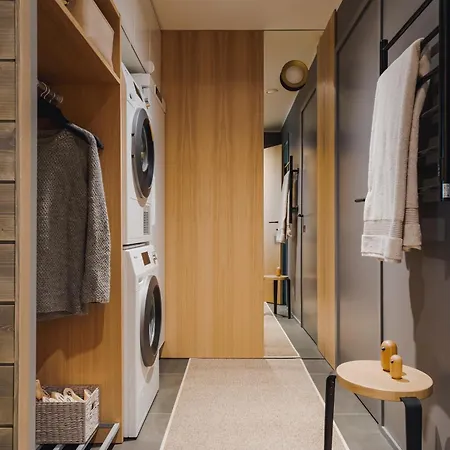 Snowbird Levi, Arctic Nook לוי