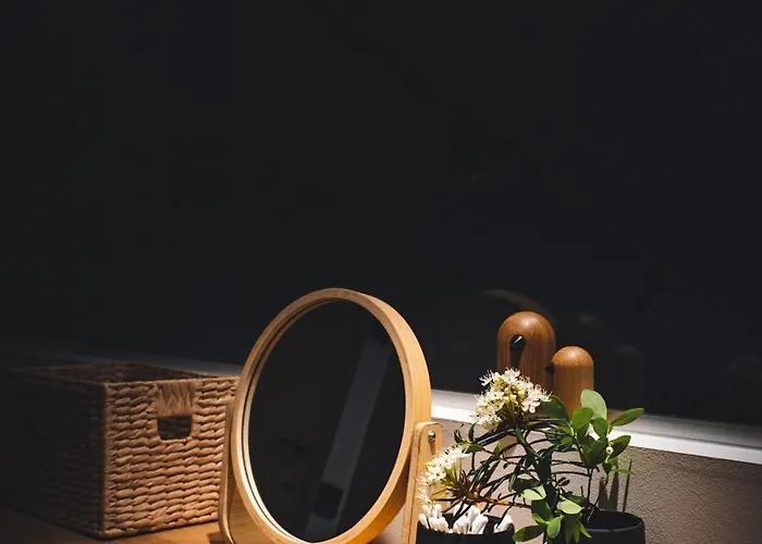 Snowbird Levi, Arctic Nook *