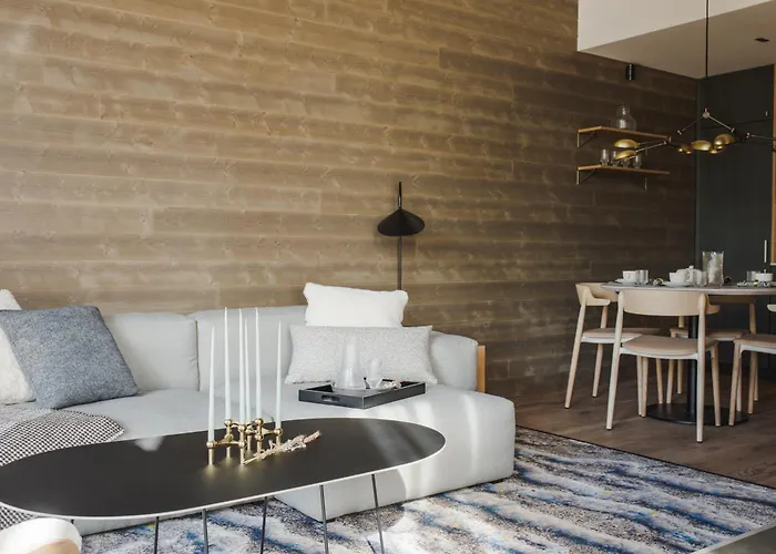 Snowbird Levi, Arctic Nook * Levi